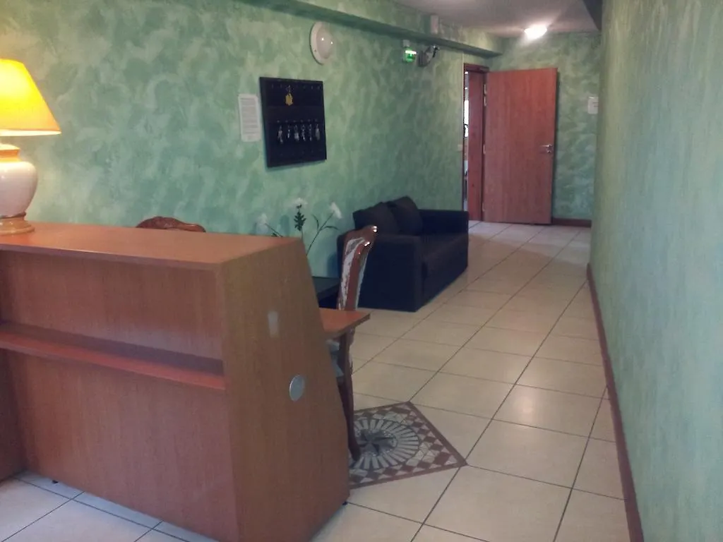 Hotel Restaurant L'Ecrevisse Bourg-de-Thizy 3*,  France