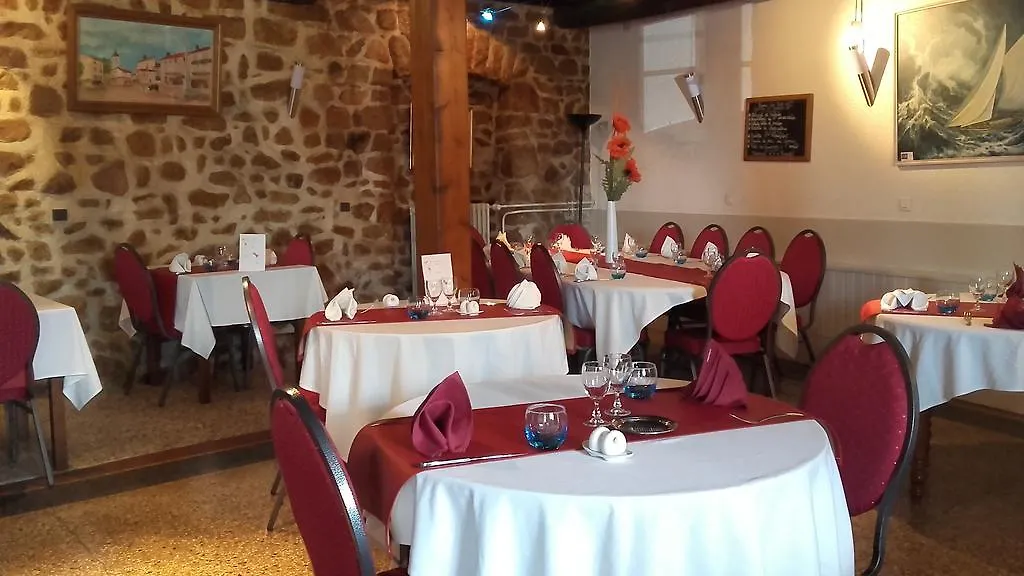Hotel Restaurant L'Ecrevisse Bourg-de-Thizy