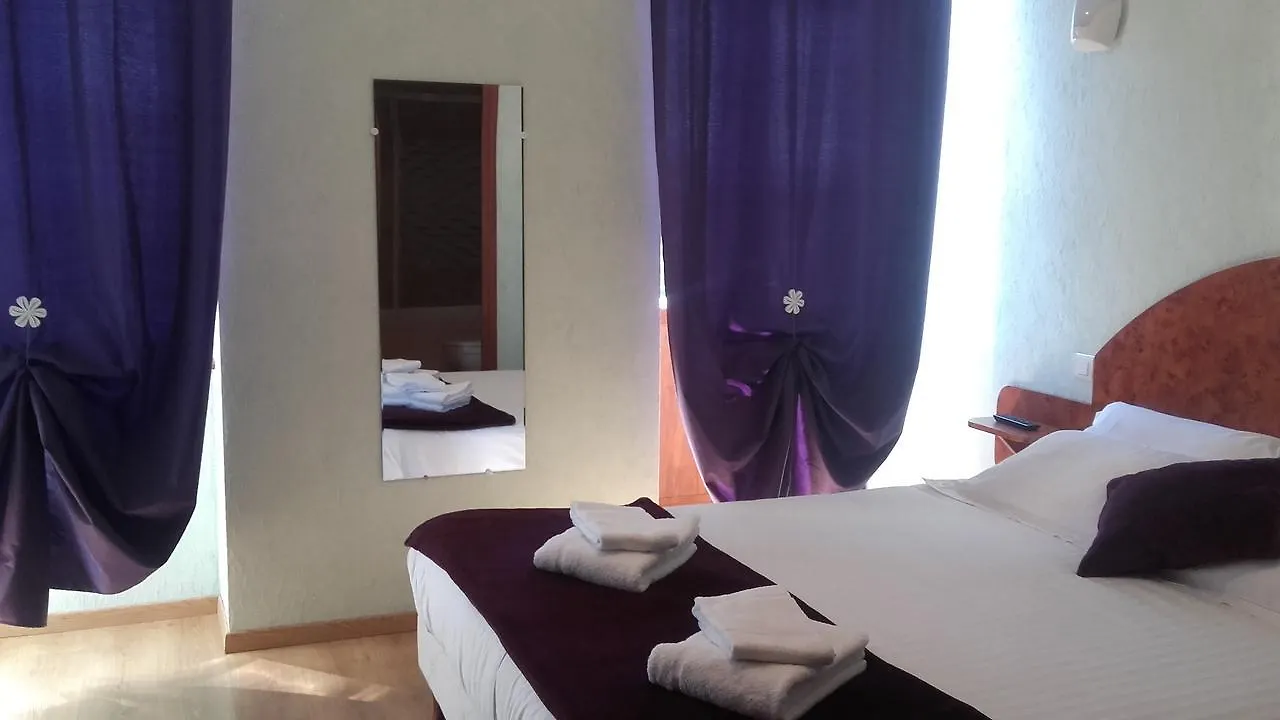 Hotel Restaurant L'Ecrevisse Bourg-de-Thizy
